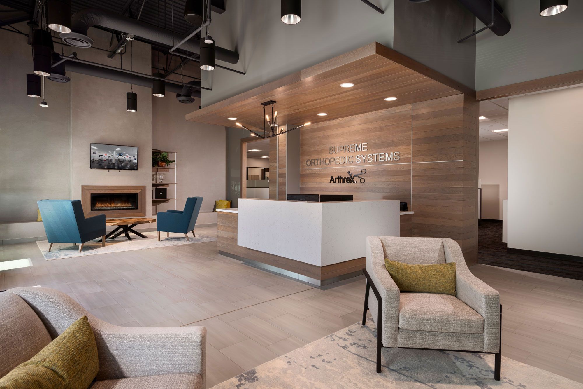 Supreme-Orthopedics-Offices_19051504-2